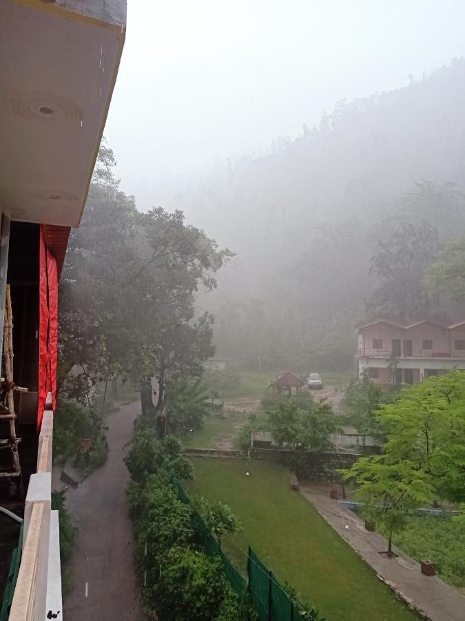 Shivanjal Wellness And Accommodation Ришикеш Экстерьер фото